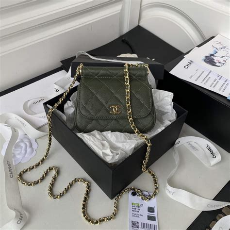 chanel grained calfskin clutch with chain